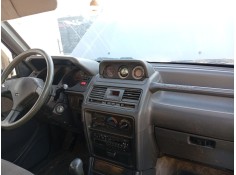 Recambio de salpicadero para mitsubishi montero   canvas top (v2_c, v4_c) 2.5 tdic (v24w, v24c) referencia OEM IAM MB832320   2